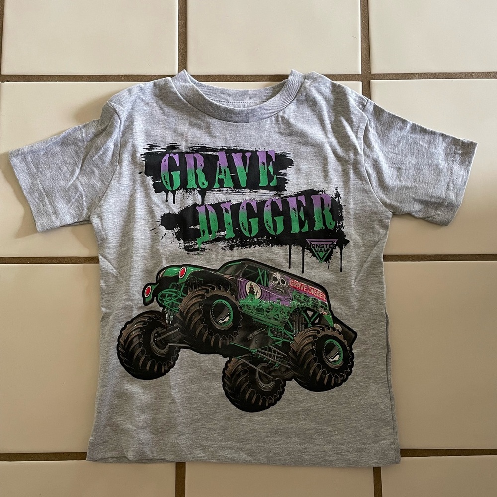 NWOT Gray Grave Digger Monster Truck T-Shirt Toddler Boy 3T